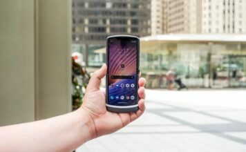 The new Motorola RAZR 5G Review Motorola RAZR 5G